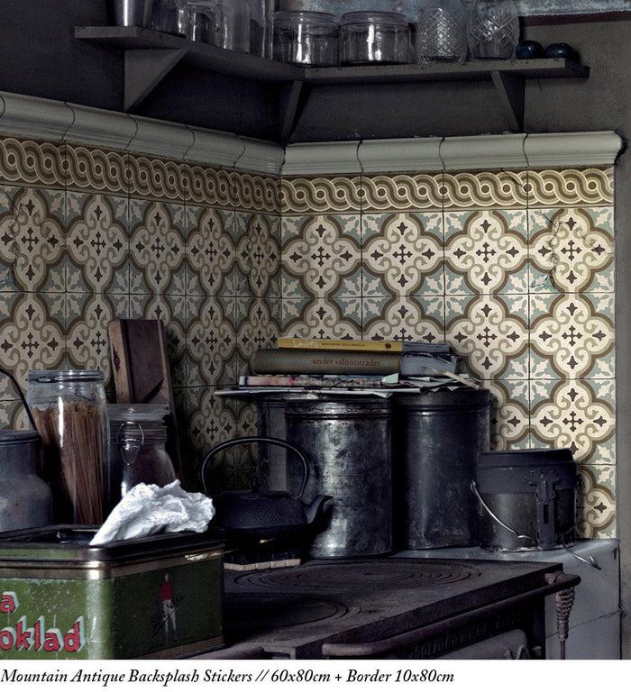 beija Mountain Classic Vinyl Backsplash Stickers