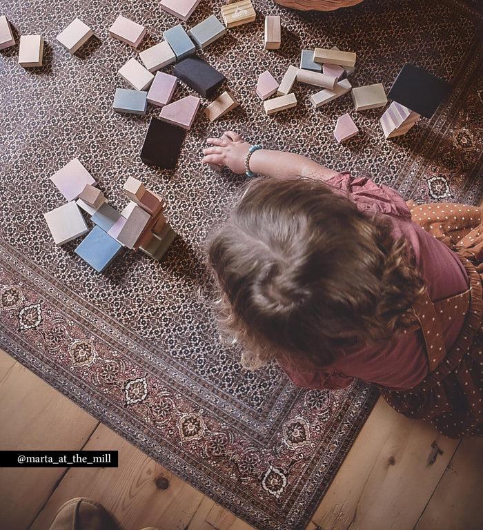 beija Persian Vinyl Rug
