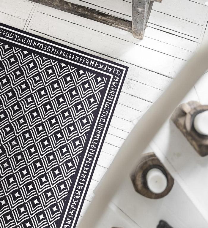 Beija Skin Pilpeled Vinyl Rug