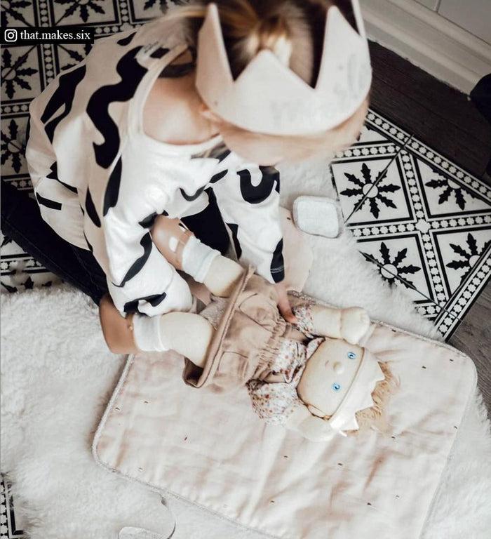 Beija Snow Vinyl Rug