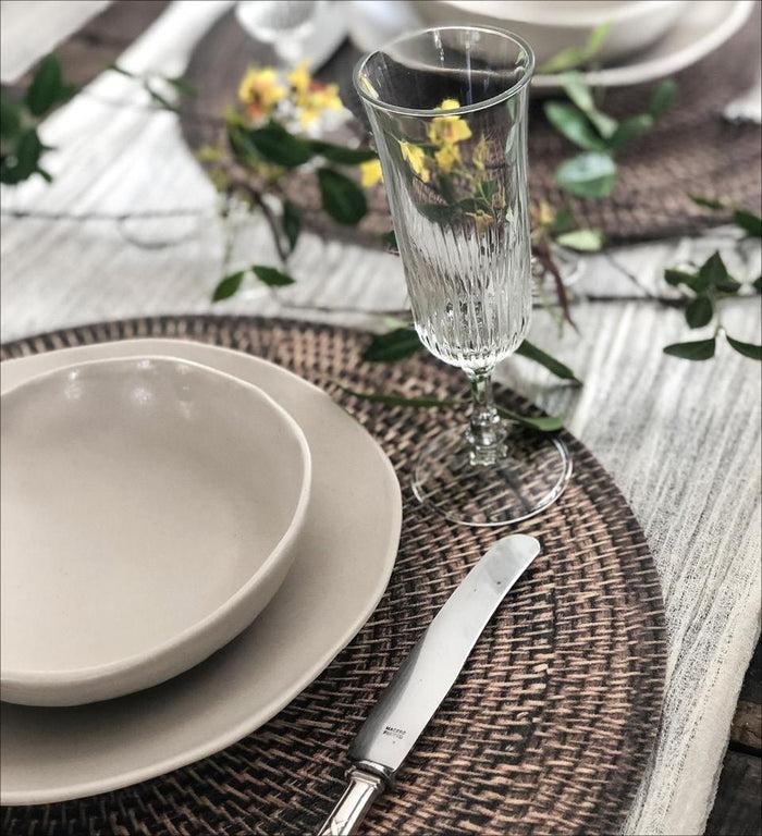 Beija Spiral Reed Vinyl Round Placemat