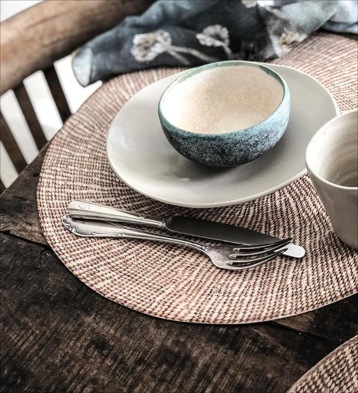 Beija Spiral Reed Vinyl Round Placemat