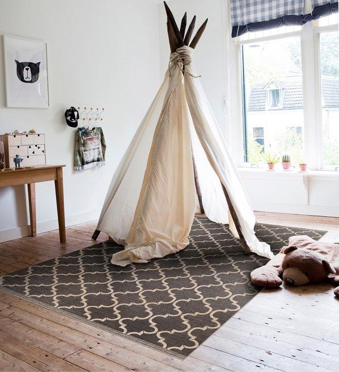 beija Suzanna Vinyl Rug