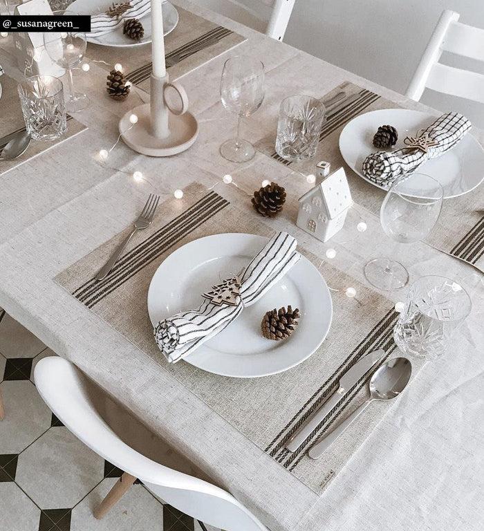 Beija Traditional Linen Vinyl Table Placemat