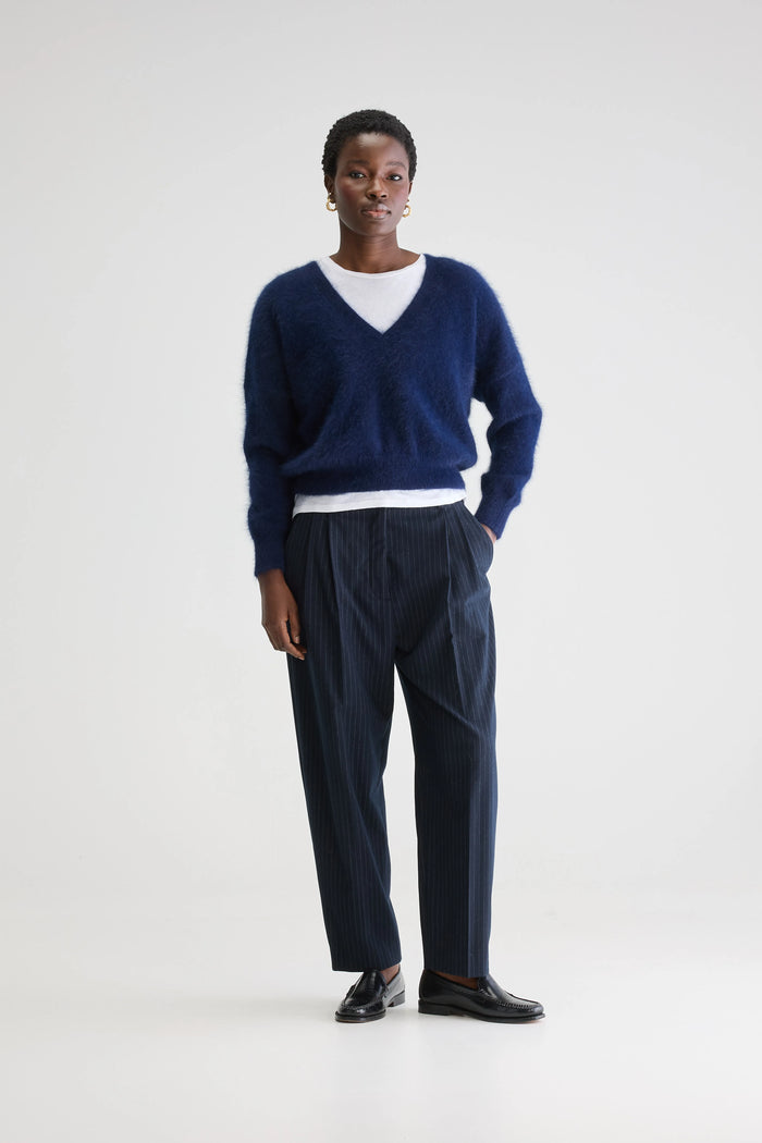 Bellerose Pull Bleu Marine Col En V Pour Femmes