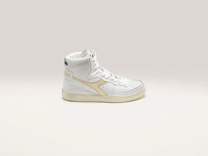 Diadora Diadora Mi SNEAKERS Used pour Femmes