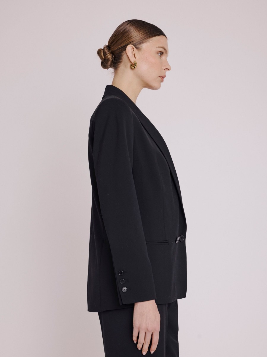 Berenice Blazer VANISSA Blazer Noir à épaulettes