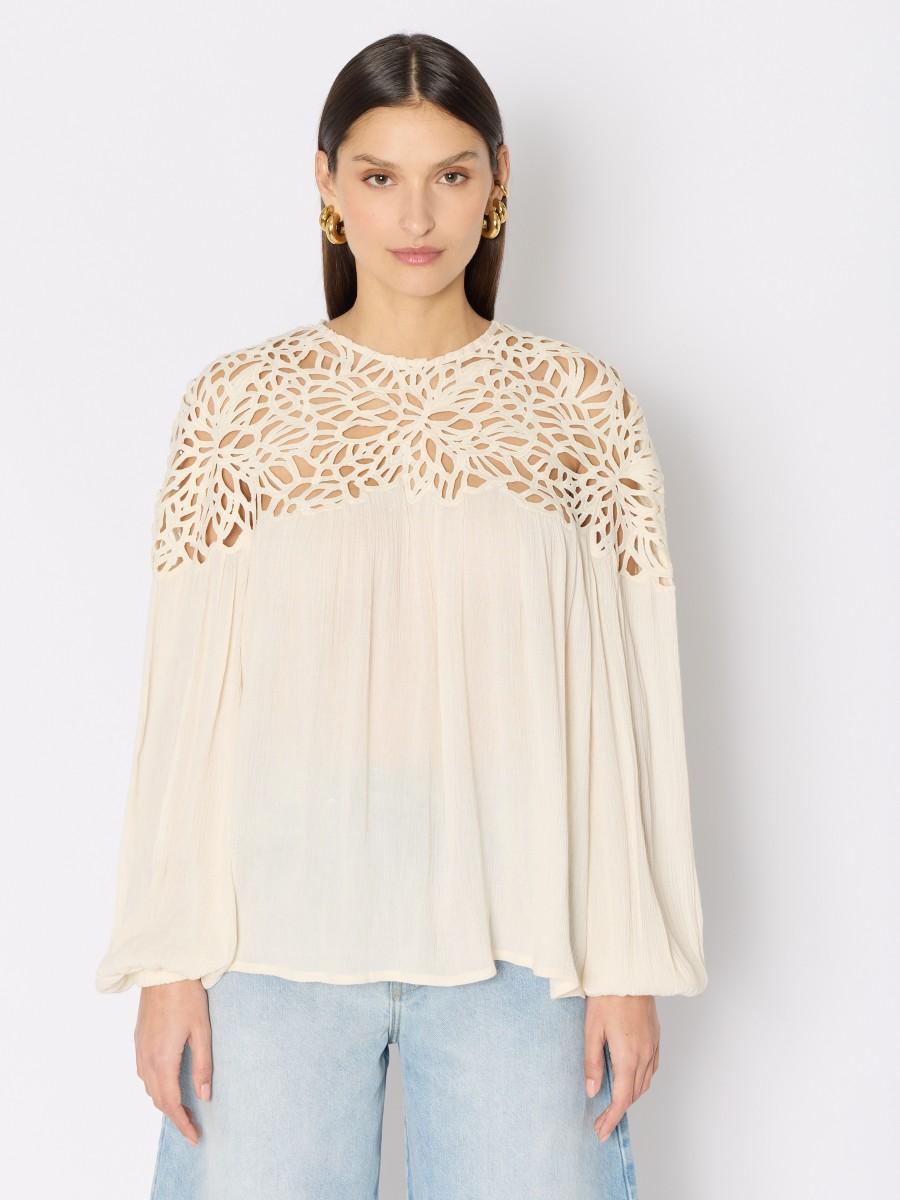 Berenice Blouse CBELINDA en viscose beige manches bouffantes et détails en crochet