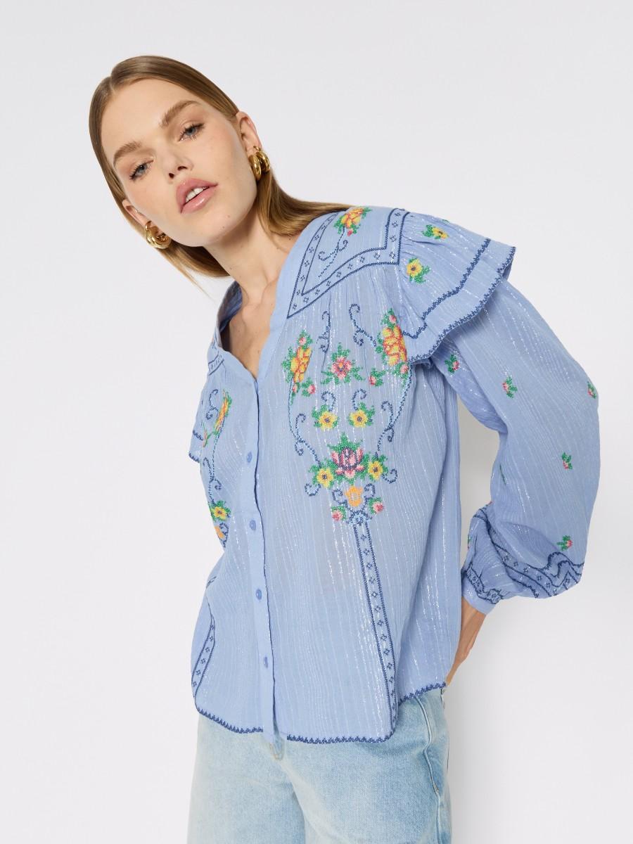 Berenice Chemise CARMENCITA – Tissu Fluide Broderies Florales Col En V Manches Bouffantes