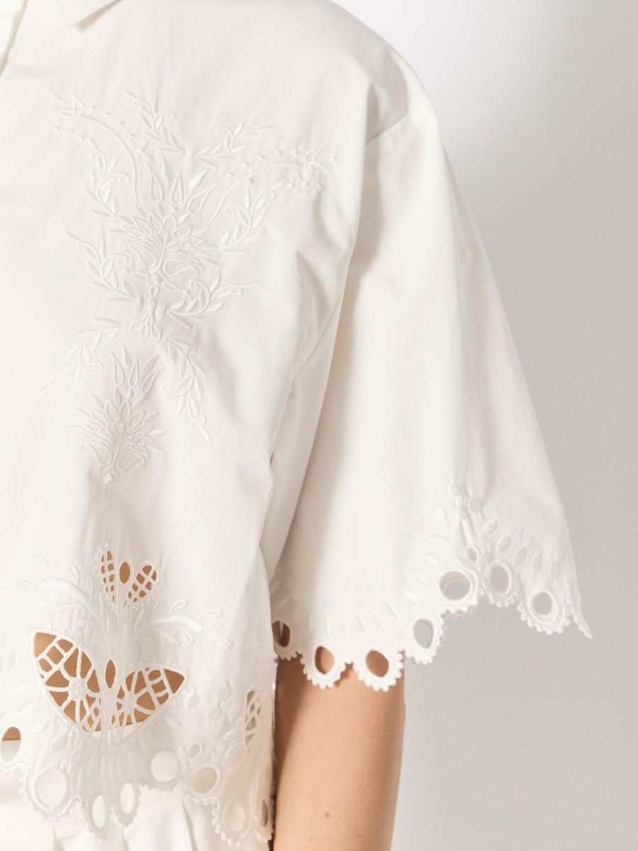 Berenice Chemise Courte Blanche CHIZZY - Coton Léger Coupe Ample Et Détails Brodés