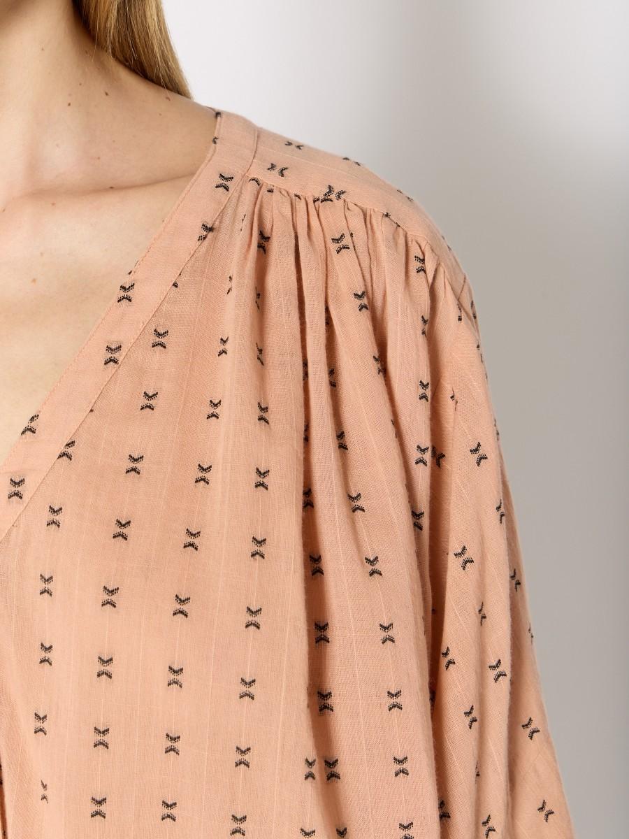 Berenice Chemise Pêche CHAYA - Col V Broderies Jacquard Et Manches Longues Bouffantes