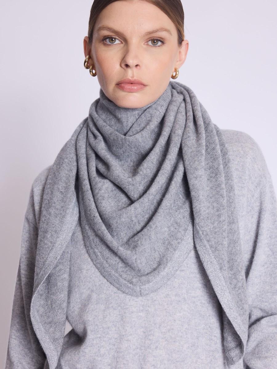 Berenice Echarpe OLGA Echarpe Grise Avec Pompon Et Lurex