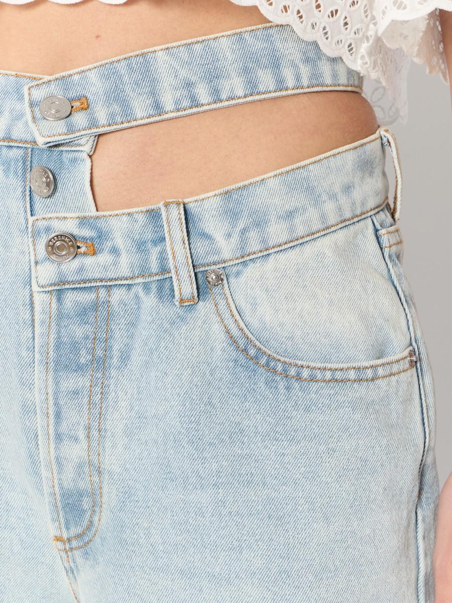 Berenice Jean Large Et Asymétrique PNEWSTEAD En Denim Bleu Avec Double Ceinture