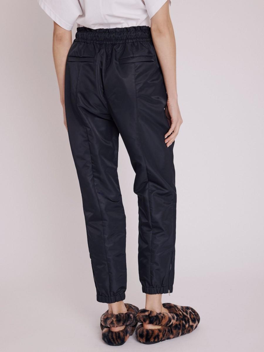 Berenice Pantalon PATTY Pantalon Droit Noir à Passepoil Au Dos Et Lacets