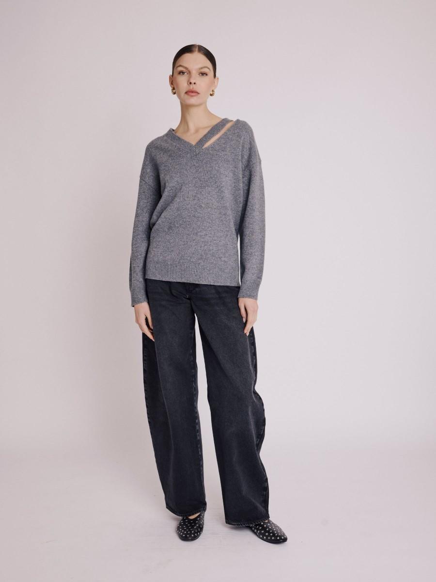 Berenice Pull ADELLE Pull Gris Col V Avec Encolure Découpée