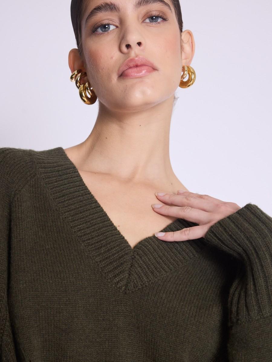 Berenice Pull ARRY Pull Khaki Manches Longues Col V Avec Fentes Sur Les Côtés