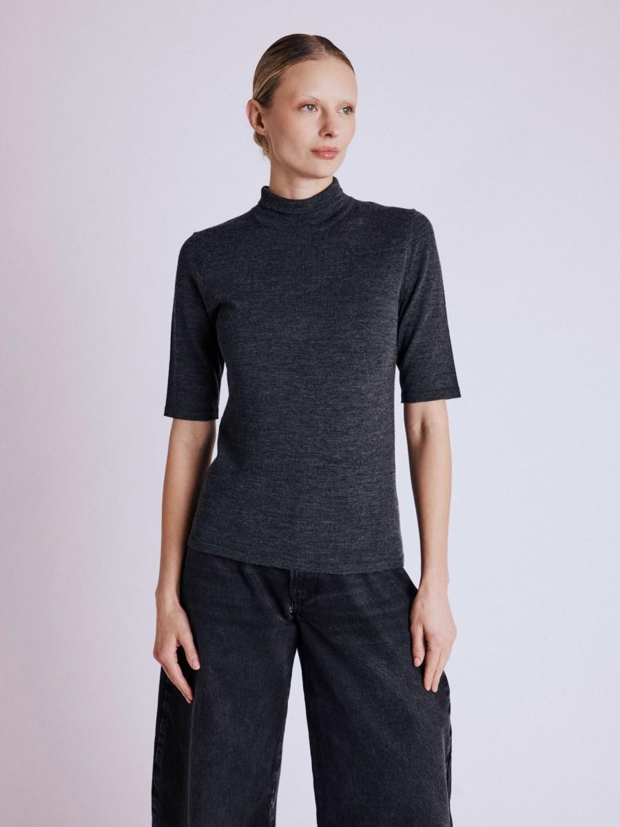 Berenice Pull AUDREY Pull gris à manches courtes et col montant Berenice Pull AUDREY Pull gris à manches courtes et col montant