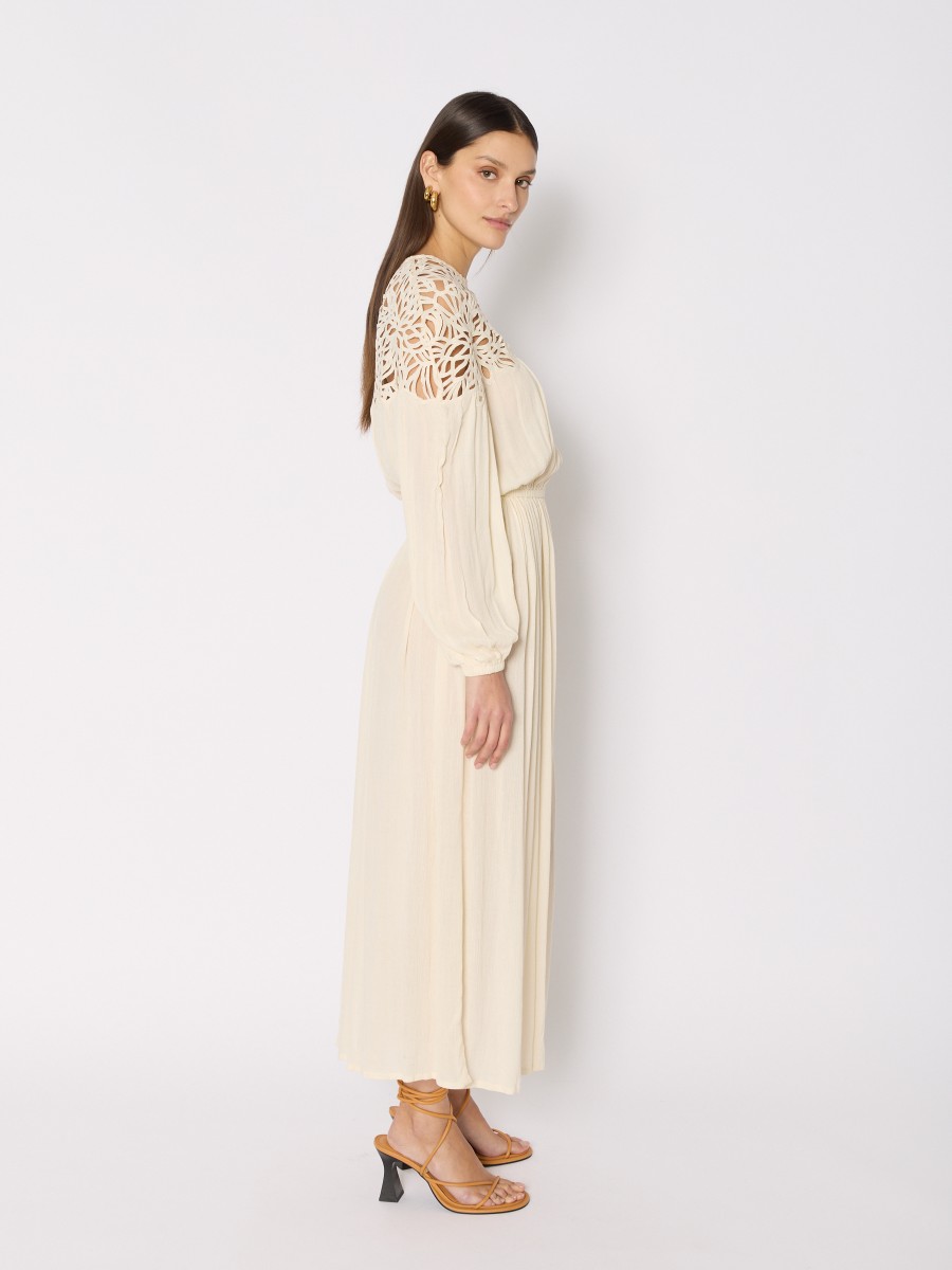 Berenice Robe Longue RELINDA Fluide Manches Bouffantes Et Empiècement Crochet