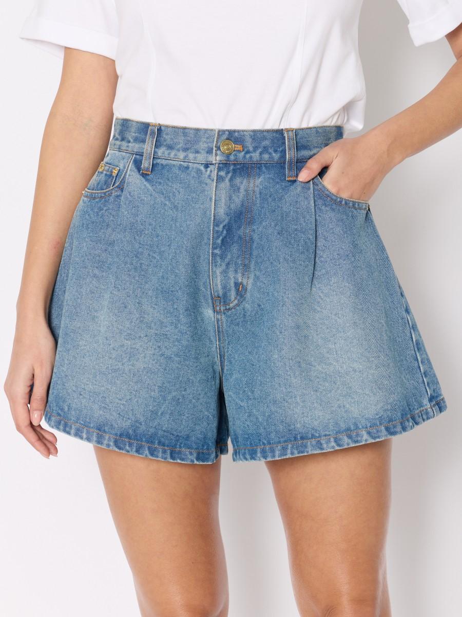 Berenice Short Court PSYLA En Denim Bleu Coupe évasée Large Et Pinces Sur Le Devant