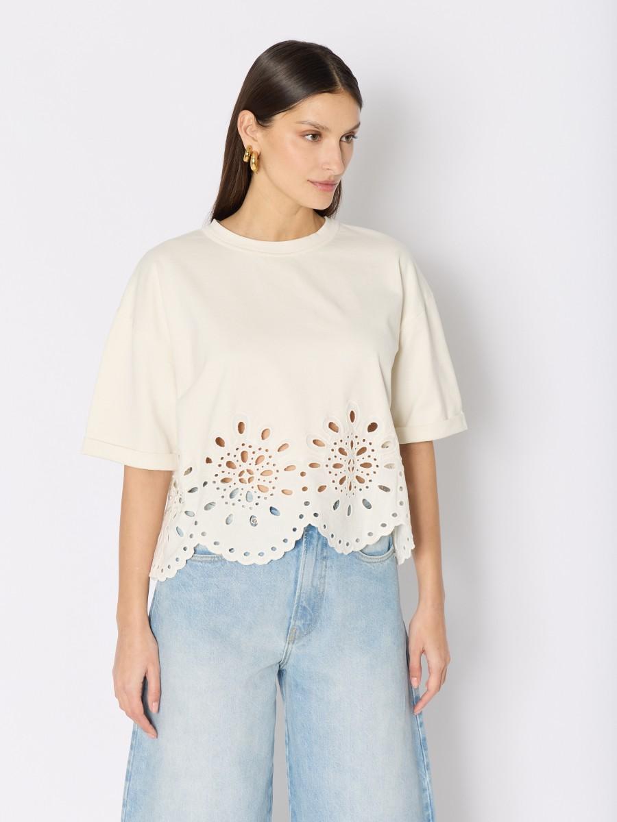 Berenice T-shirt Blanc Court Et Ample TEVANA Avec Broderie Anglaise Manches Courtes