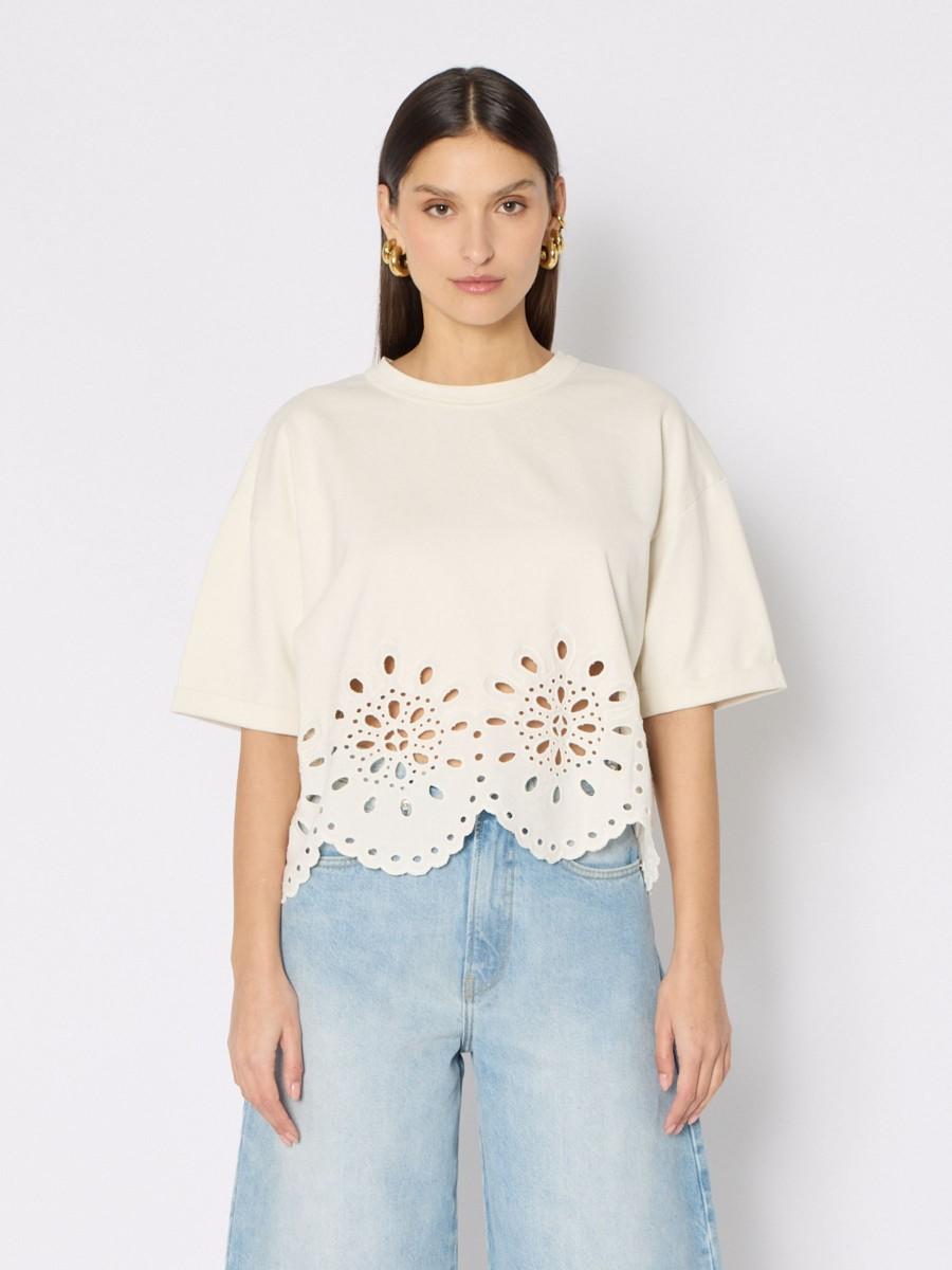 Berenice T-shirt blanc court et ample TEVANA avec broderie anglaise manches courtes