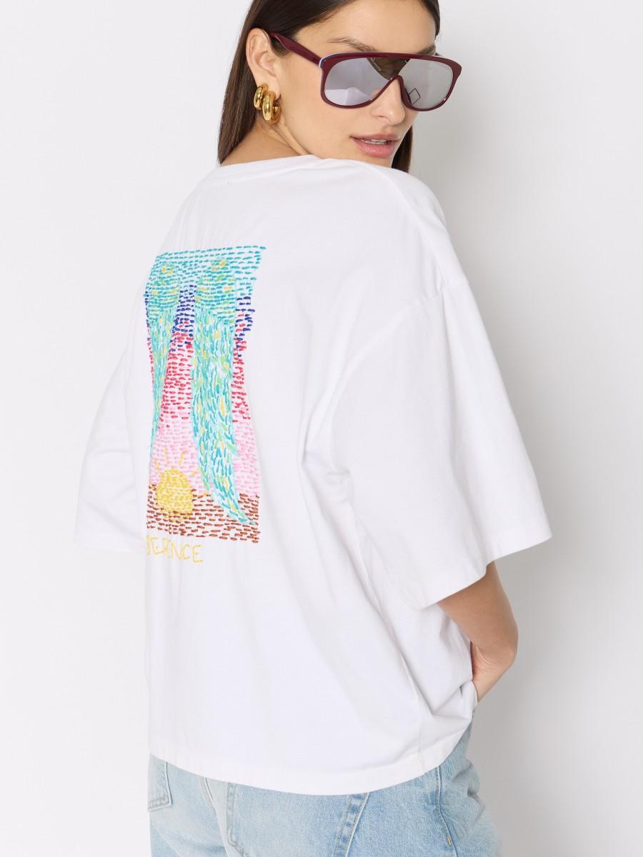 Berenice T-shirt Blanc TERZAAILES - Coupe Oversize Avec Ailes Brodées Colorées Dans Le Dos