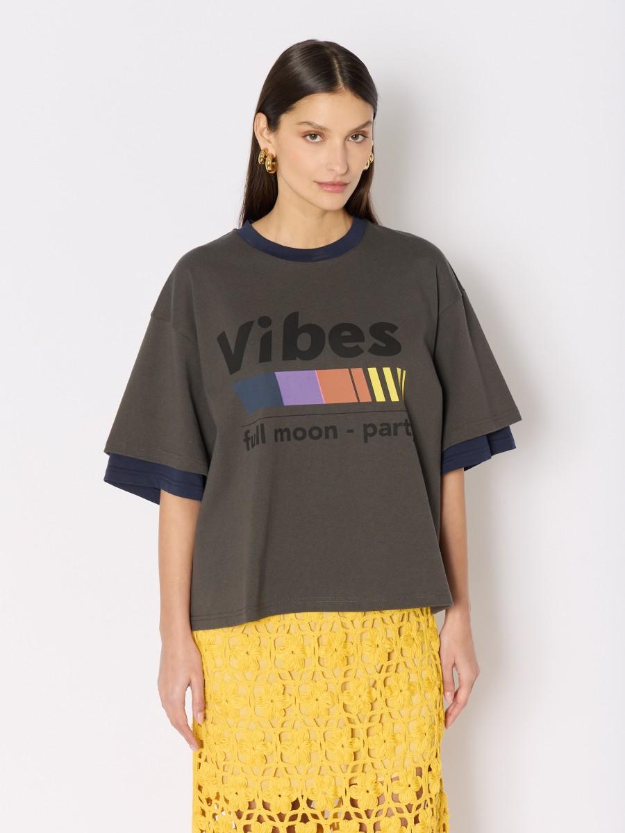 Berenice T-shirt TEVIBES coupe oversize esprit festif et manches courtes