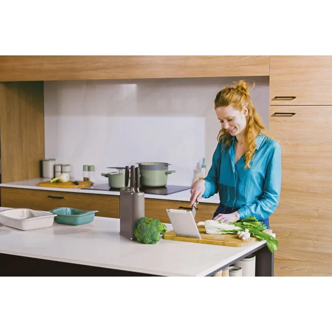 Berghoff Planche à Découper Avec Support Pour Tablette Balance 45x41cm