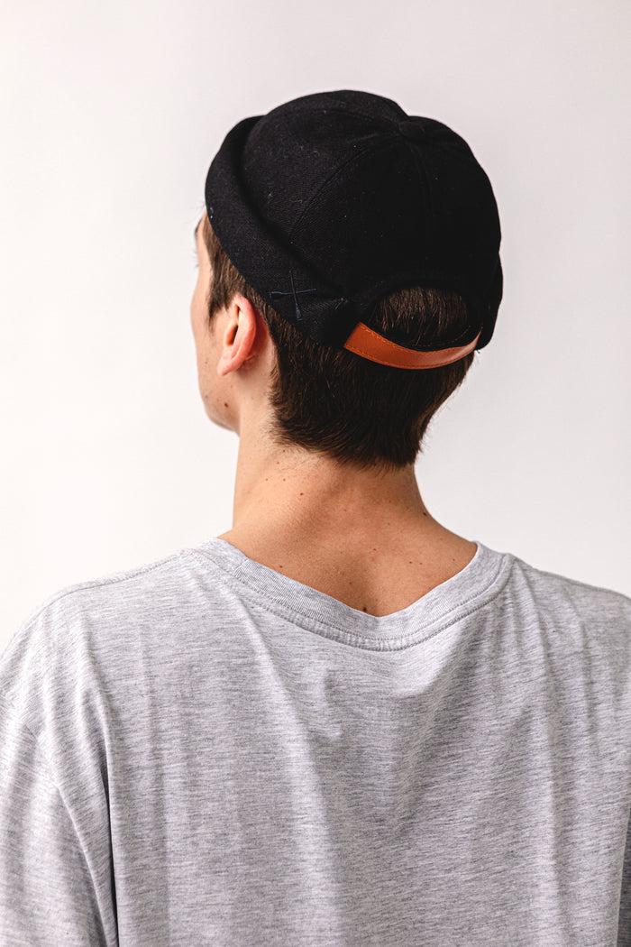 béton ciré bonnet docker miki Denim noir | Béton Ciré
