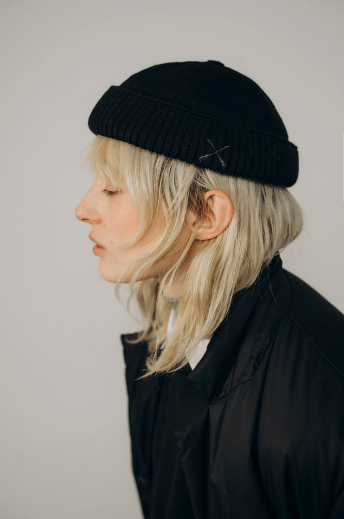 béton ciré bonnet docker miki winter black Moleskine and fleece unisex and made in Portugal