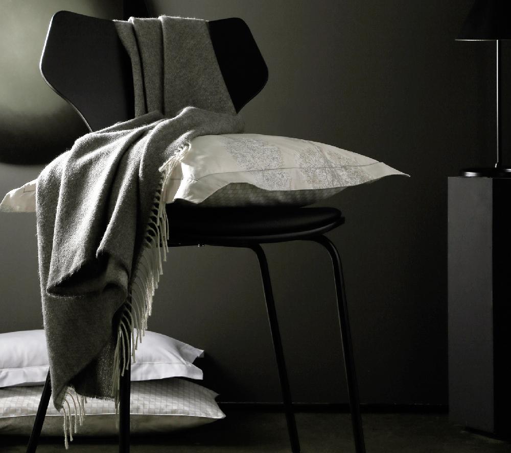 blanc des vosges PLAID KATMANDOU ANTHRACITE