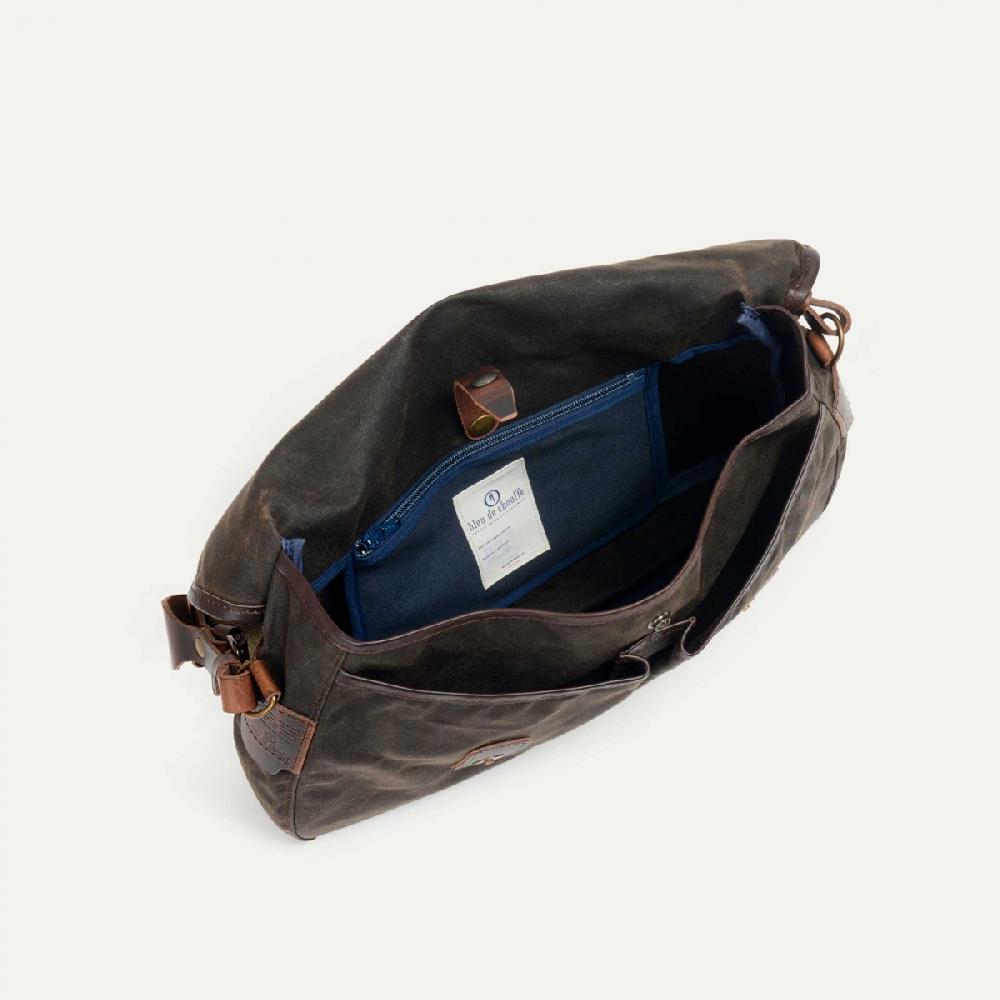 Bleu De Chauffe Sac Musette Du Pêcheur - Kaki Waxé - Sac Besace Toile Et Cuir Made In France