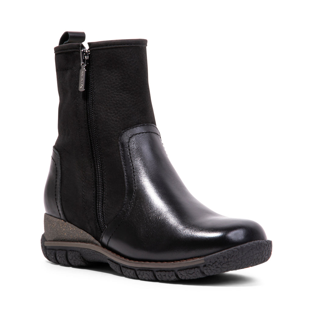 Blondo ABRA Black Leather Boots
