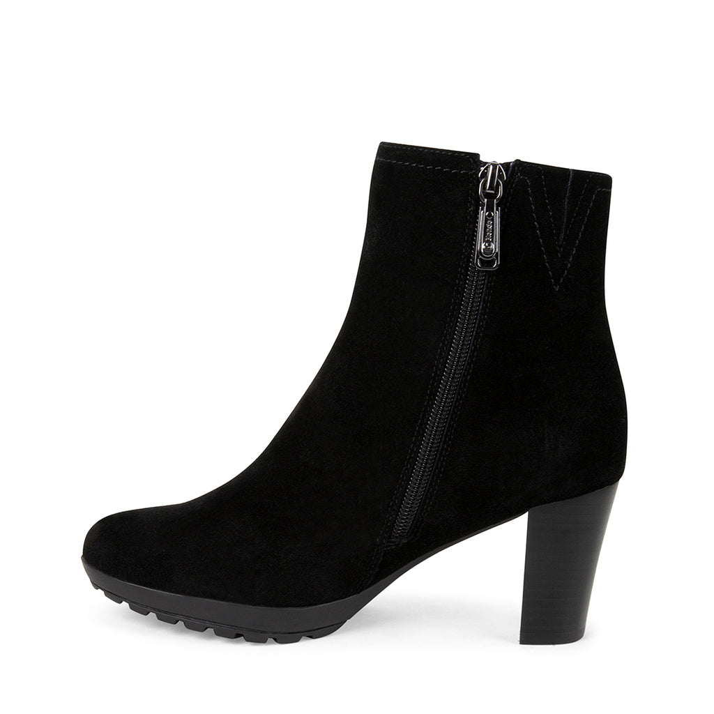 Blondo PERCYS Suede Ankle Boots