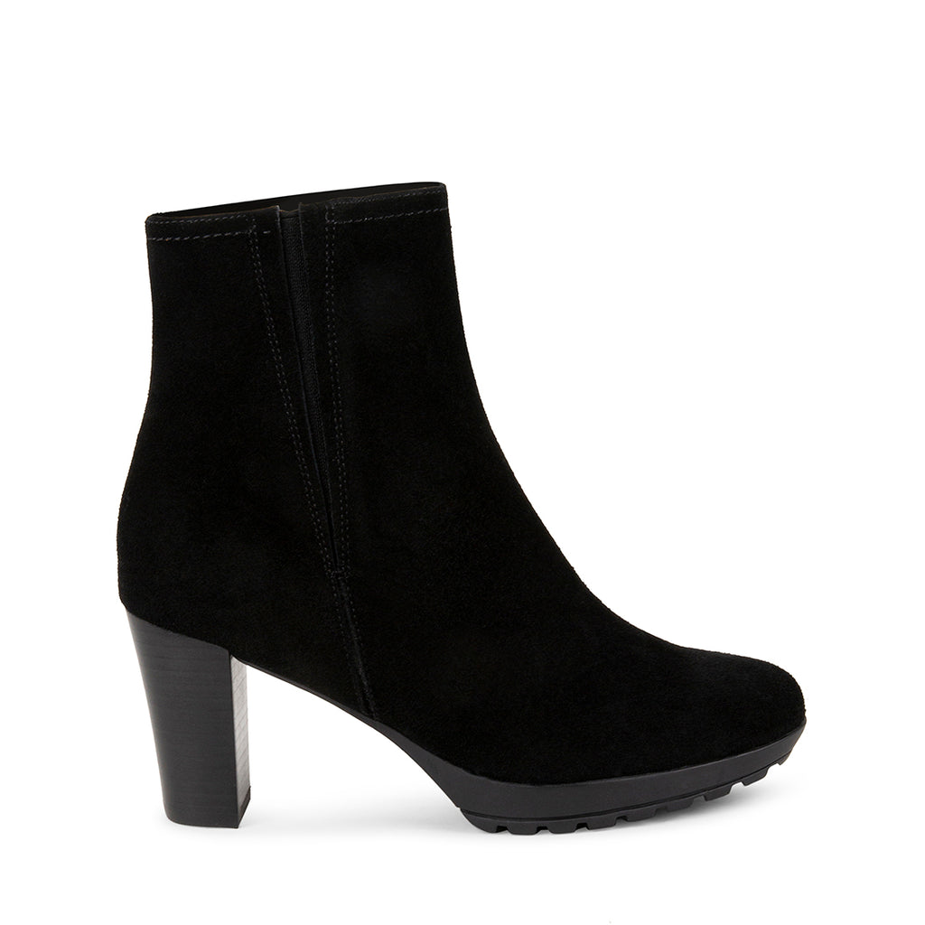 Blondo PERCYS Suede Ankle Boots