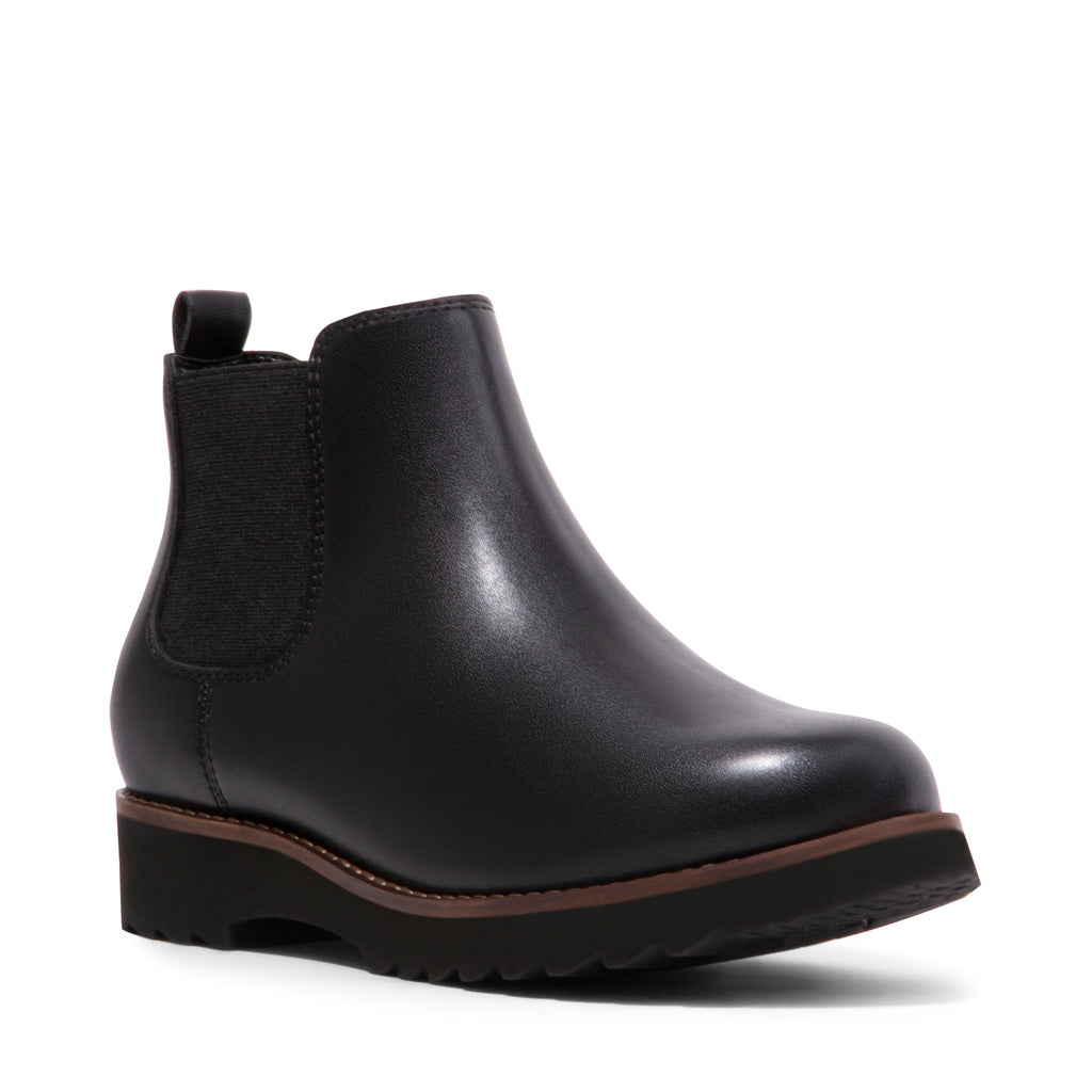 Blondo RIO Black Leather Chelsea Boots