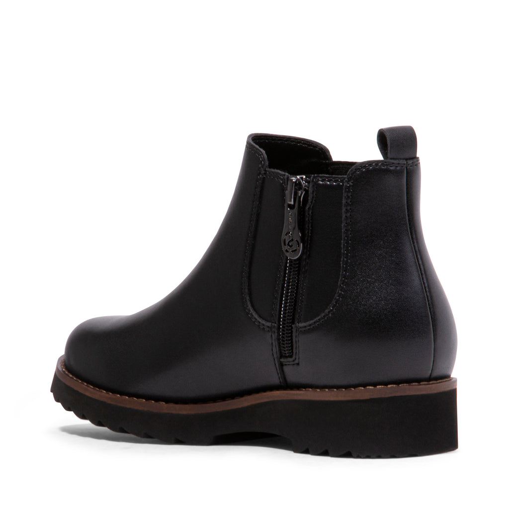 Blondo RIO Black Leather Chelsea Boots