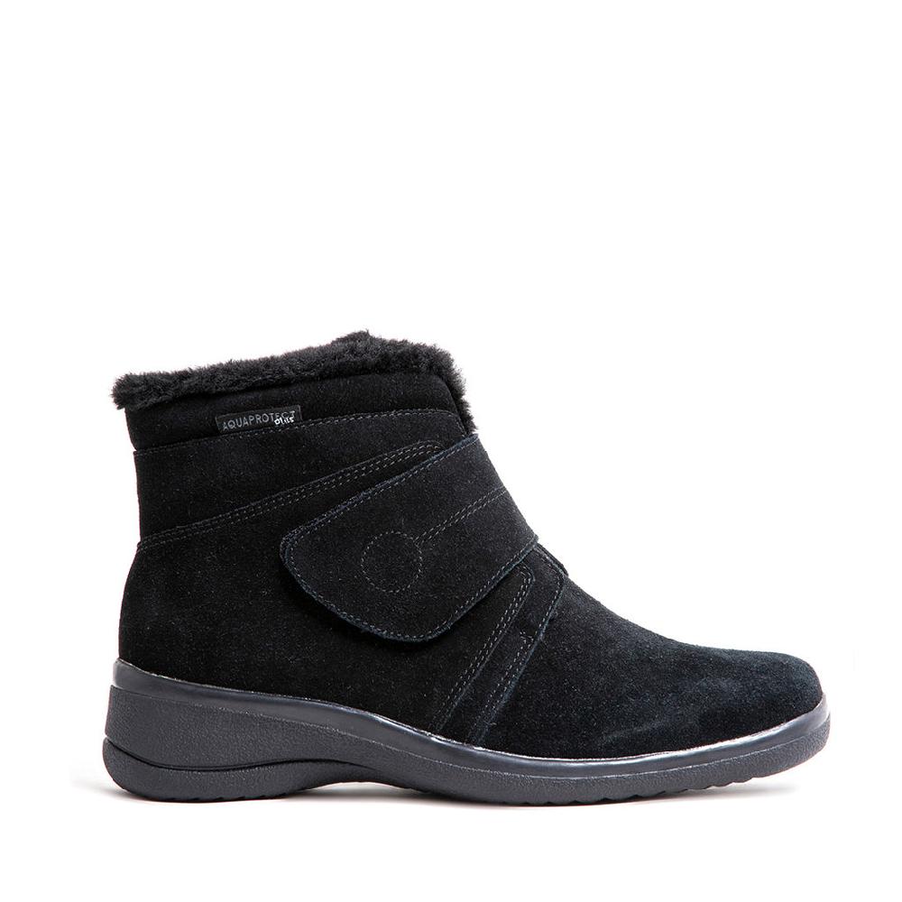 Blondo SHEAS Black Suede Ankle Boots