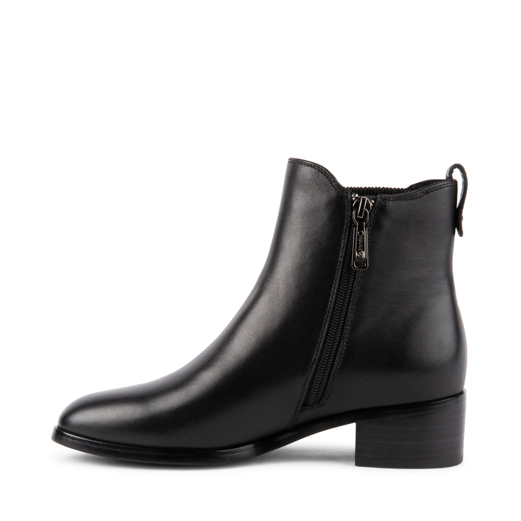 Blondo SHEILA Leather Ankle Boots