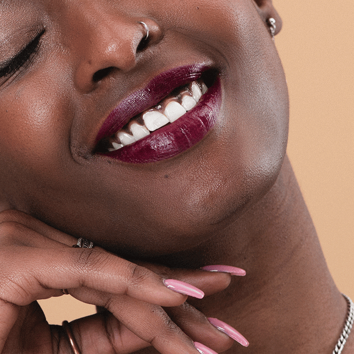 Boho Cosmetics Fond De Teint Fluide Bio Cacao Carnations Mates à Foncées