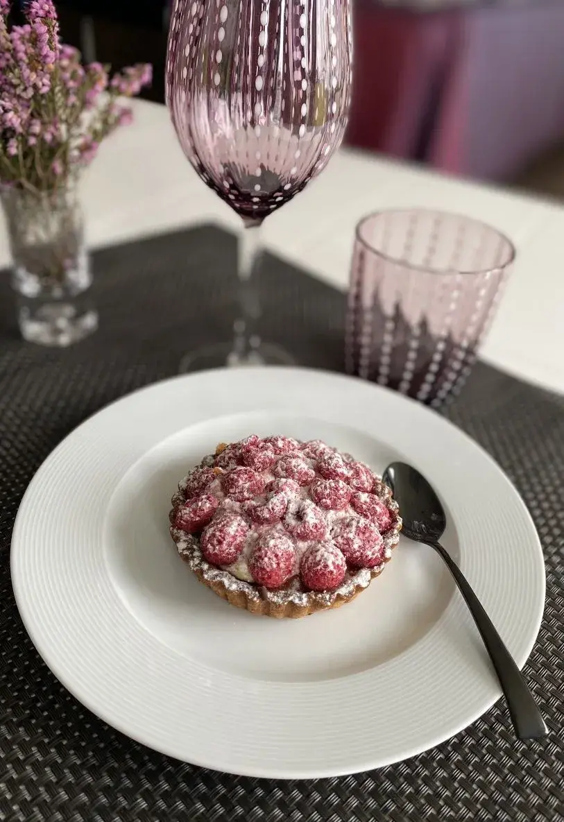 Bruno Evrard Assiette à Dessert En Porcelaine - France - NOIZAY- Bruno Evrard