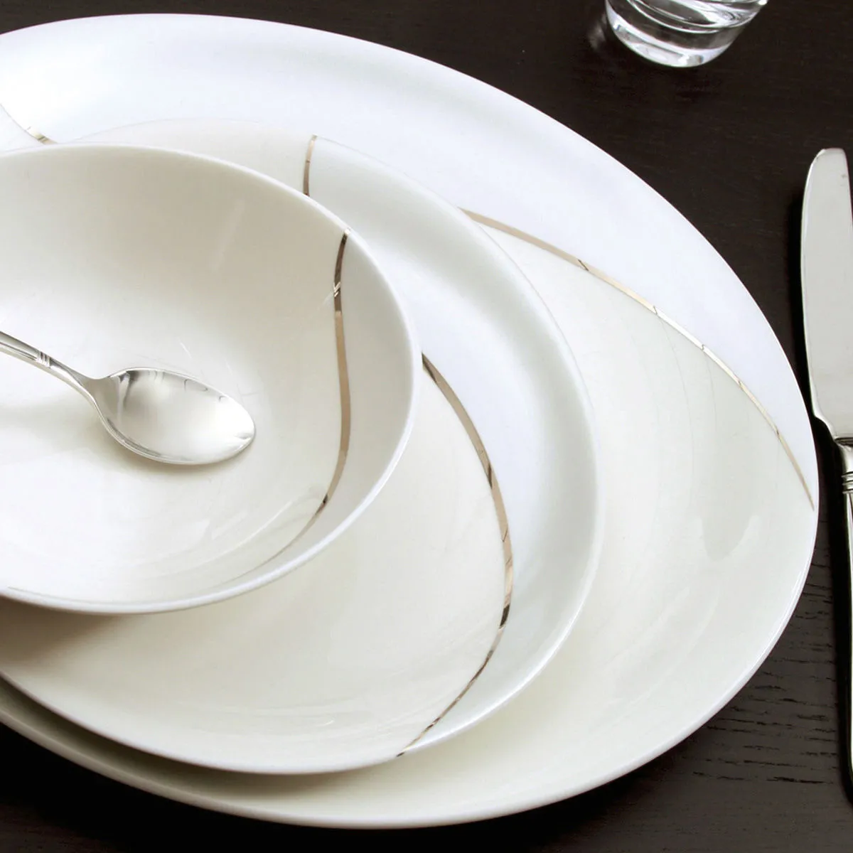 Bruno Evrard Assiette Contemporaine En Porcelaine - Vaisselle Design