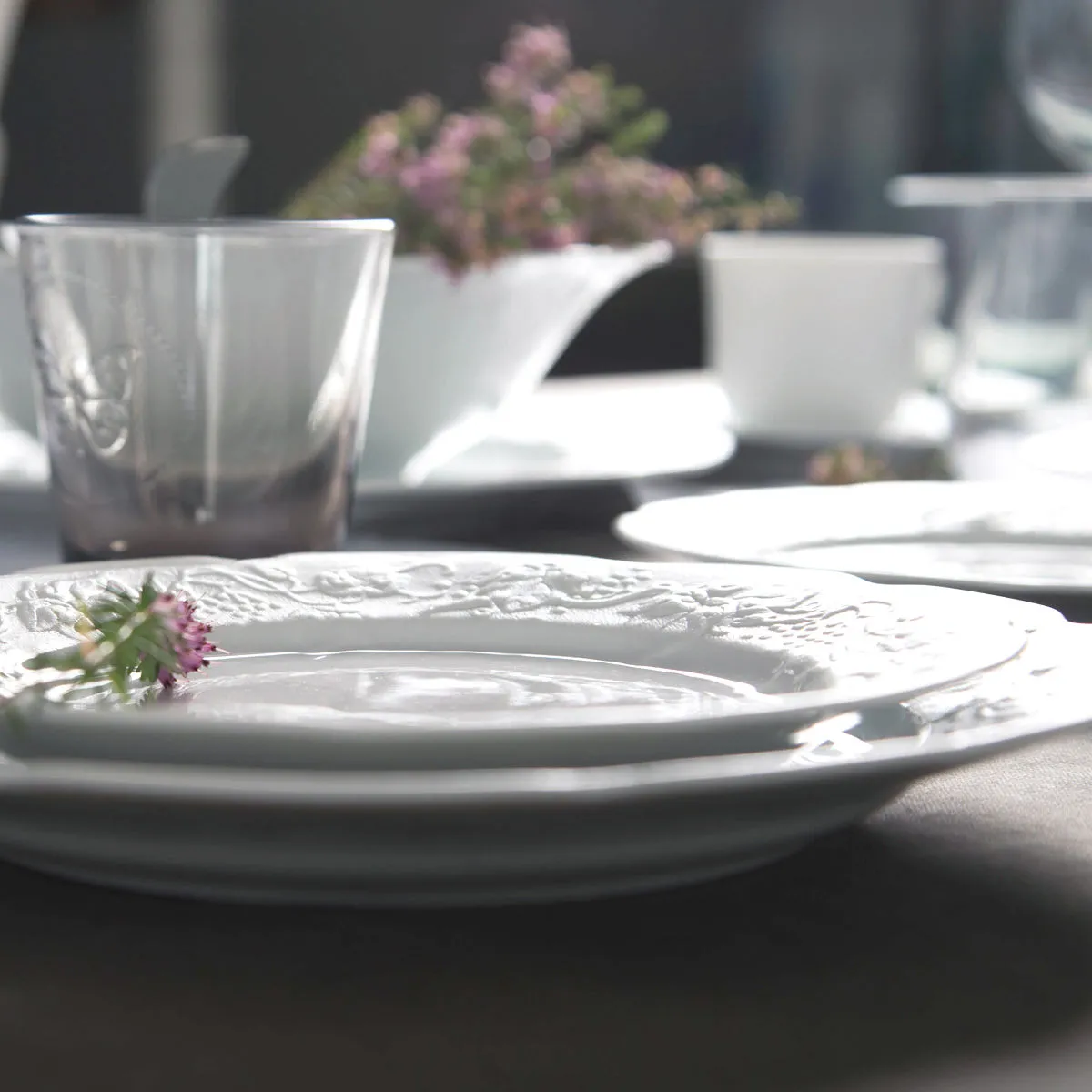 Bruno Evrard Assiette Design Aux Motifs Fruits En Relief - MARITZA