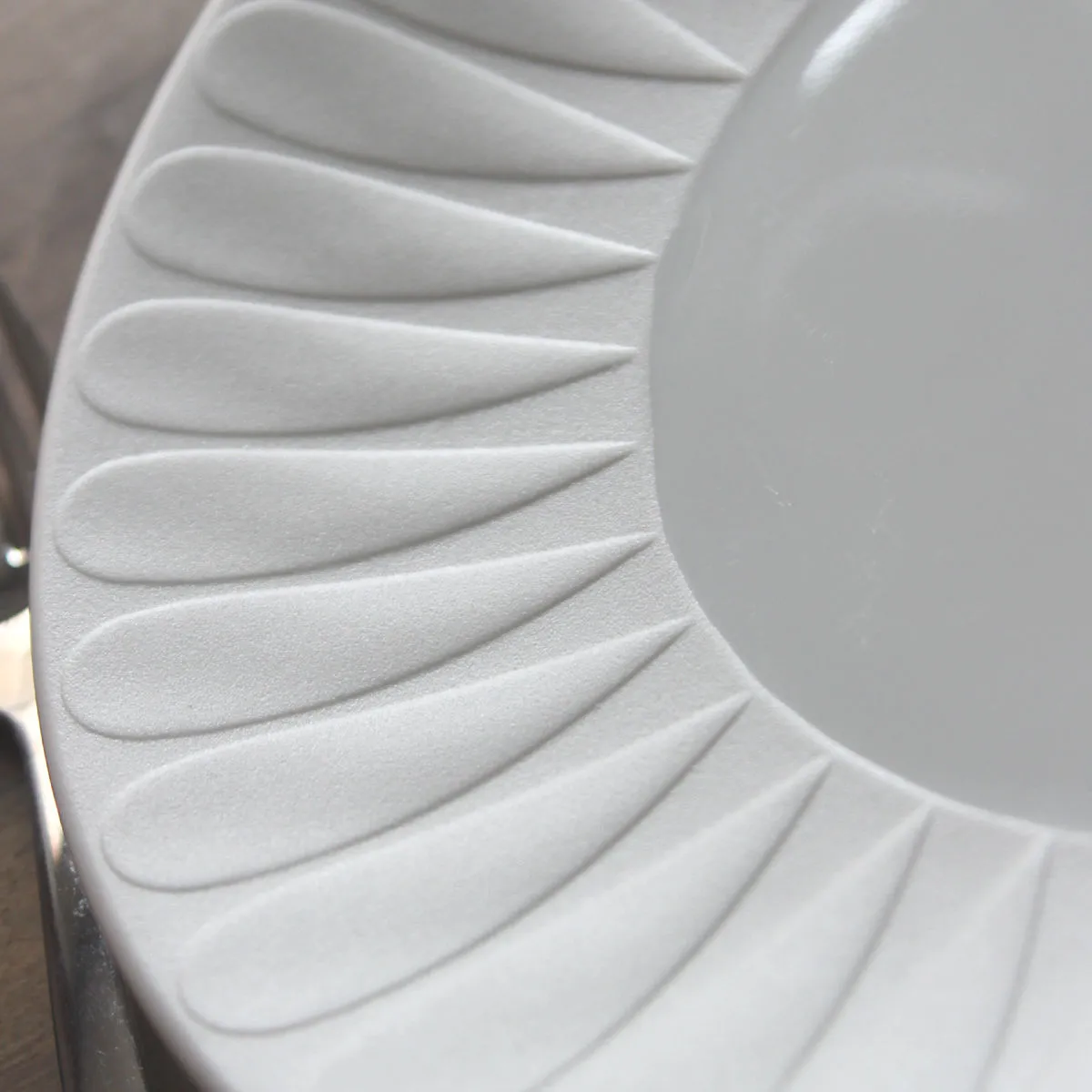 Bruno Evrard Assiette Plate Blanche LATICA En Porcelaine 27cm