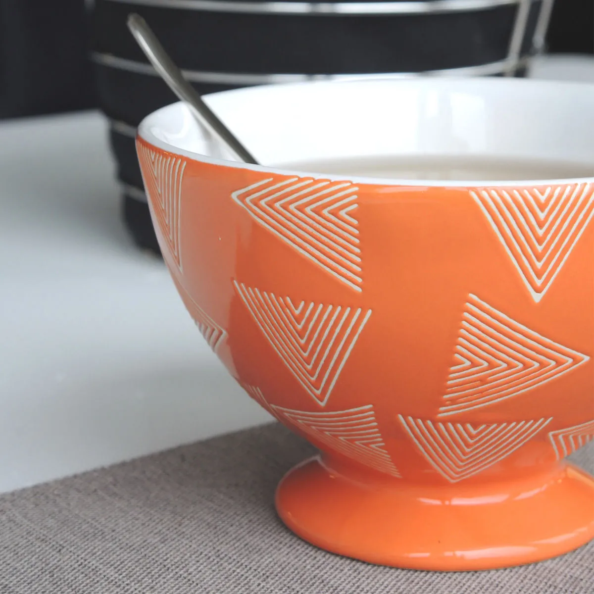 Bruno Evrard Bols à Café Motif Graphique En Faïence - Vaisselle Chic Et Tendance