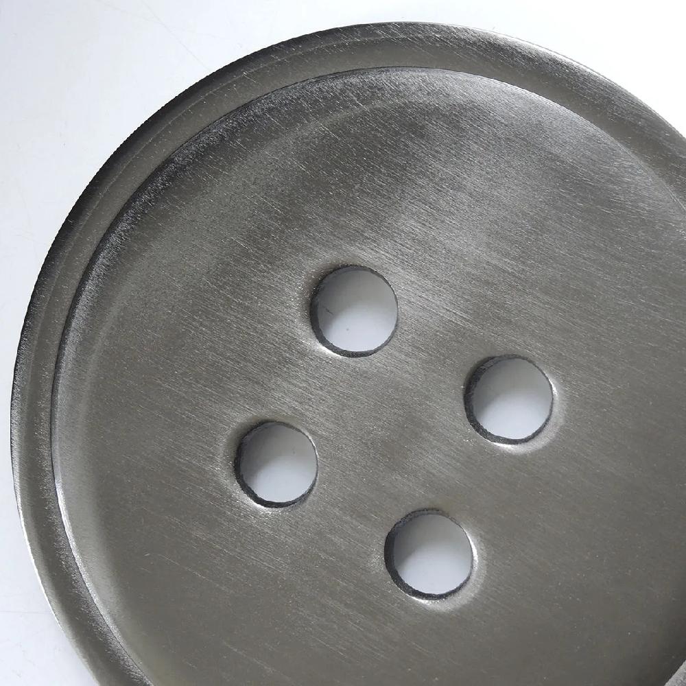 Bruno Evrard Dessous De Plat En Forme De Bouton