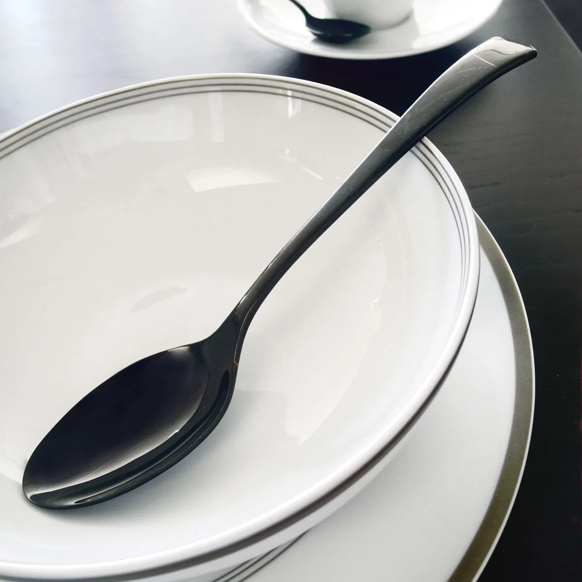 Bruno Evrard Couverts En Inox Noir - Coffret 24 Pièces - Vaisselle Design Et Chic