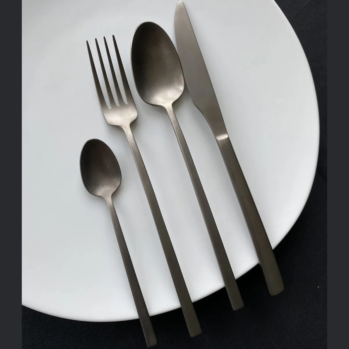 Bruno Evrard Ménagère 24 Pièces Inox 18.0 PRISME - Modernité