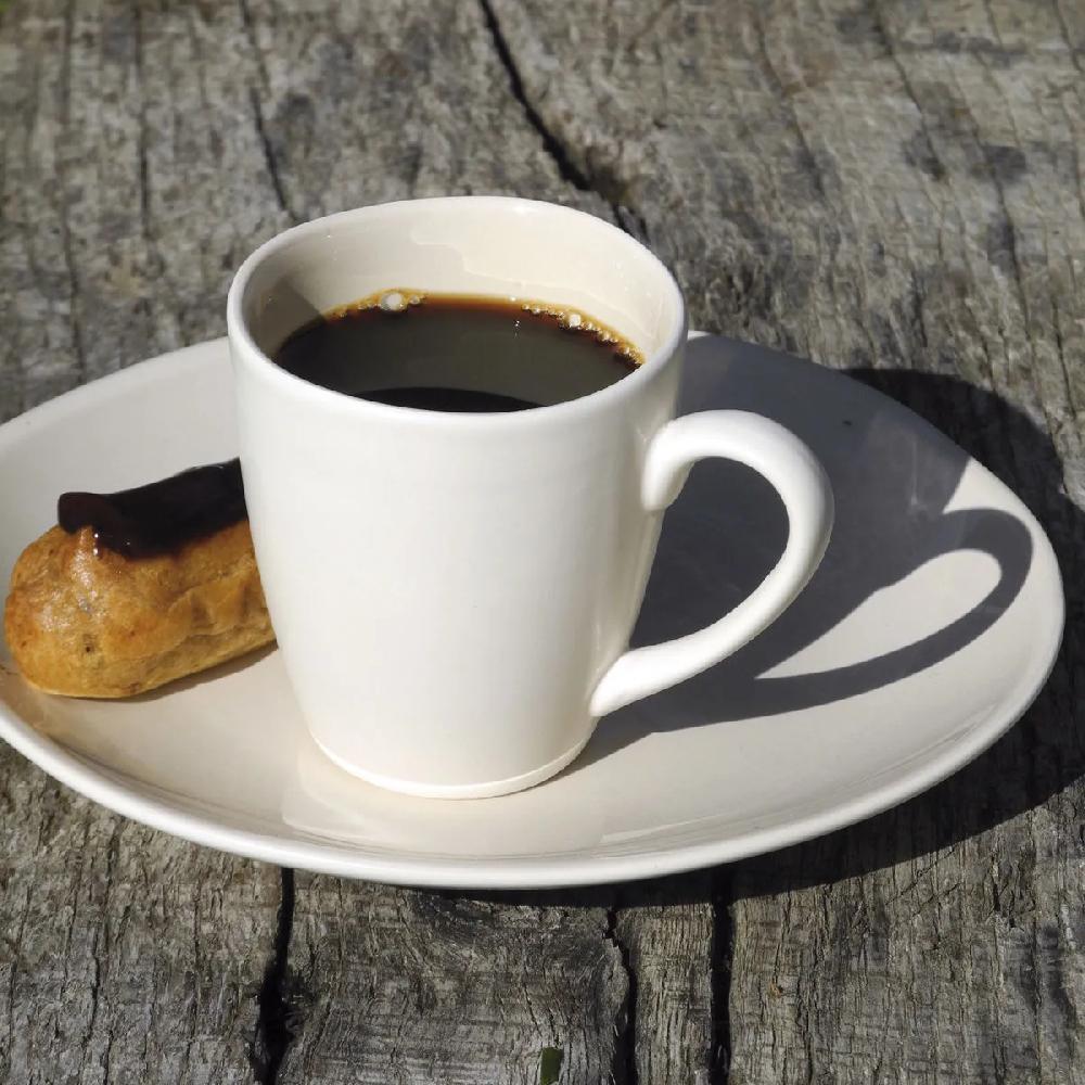 Bruno Evrard Mug Design Blanc En Faïence (couleur Ivoire) - 18cl