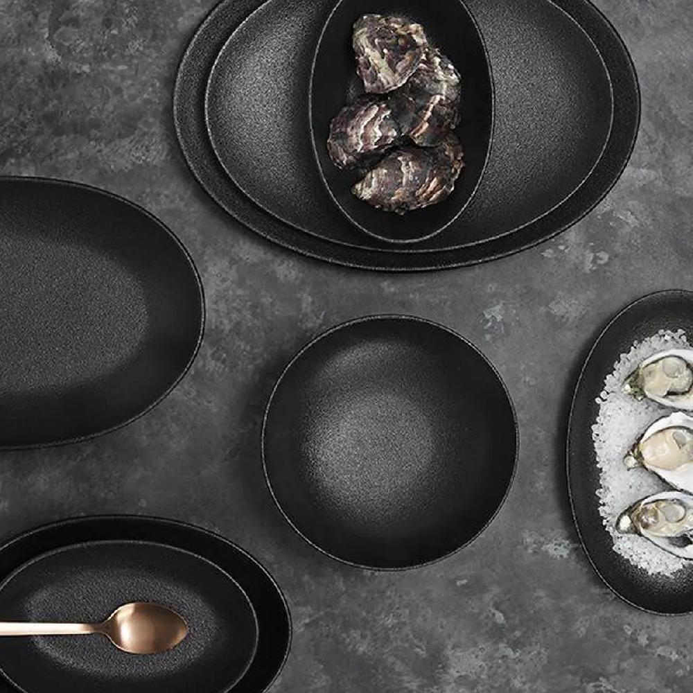 Bruno Evrard Plat Ovale Creux Noir En Porcelaine - CAVIAR 20x14cm